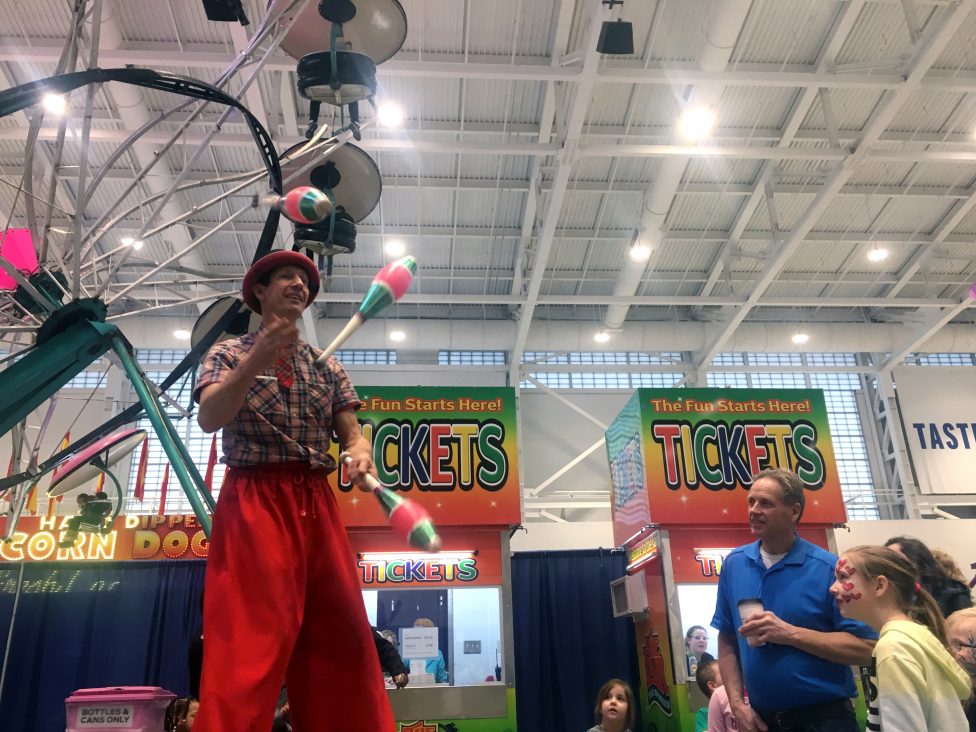 Hilby the juggler at Winter Fair 2020 at NY State Fairgrounds