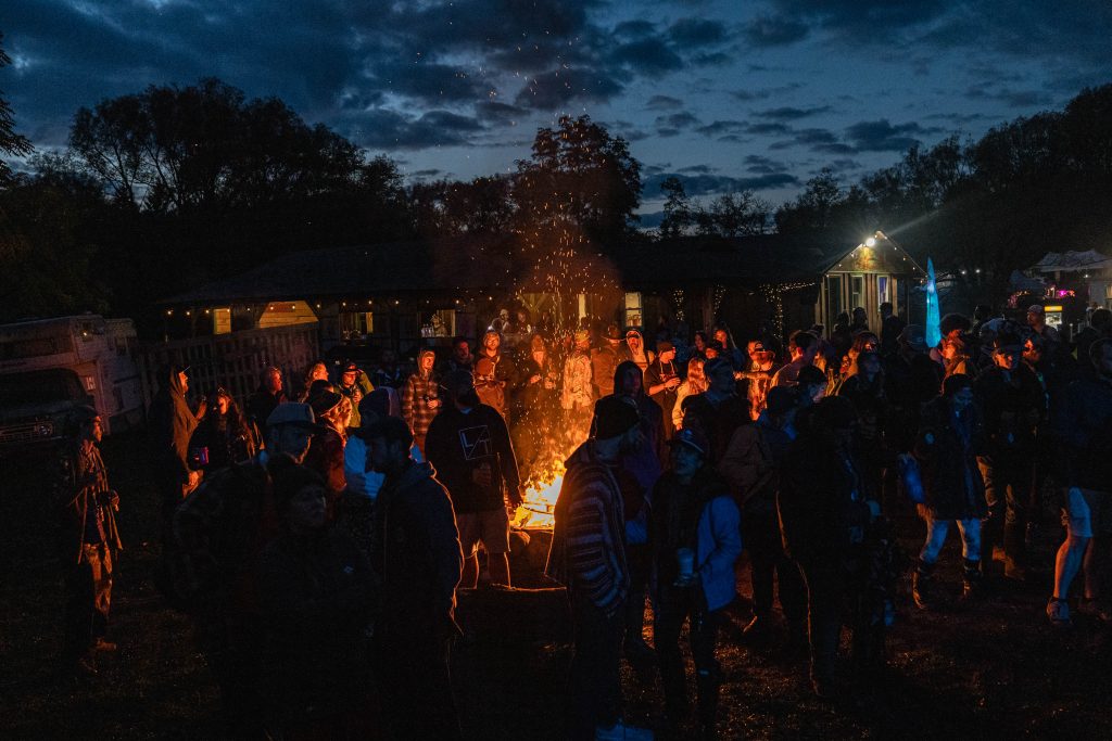 A bonfire burned near the Saloon Stage for the entirety of the festival, with more and more people gathering around it as temperatures dropped into the 40's on night two.