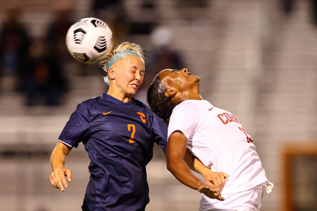Syracuse Women's Soccer in action against Cornell University at SU Soccer Stadium on September 9, 2021. The game ended in a 2OT tie, 0-0.