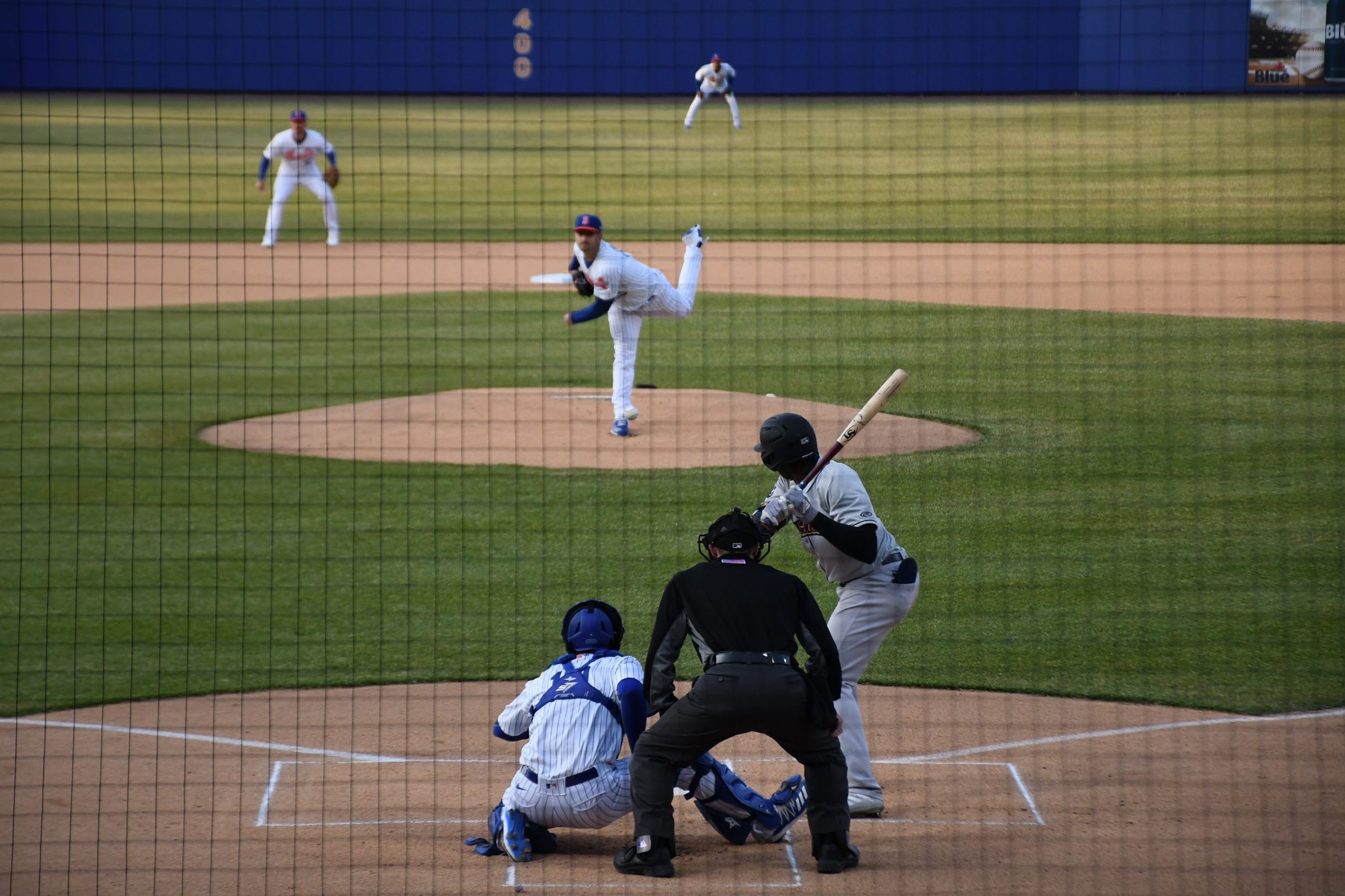 Syracuse Mets Thomas Szapucki
