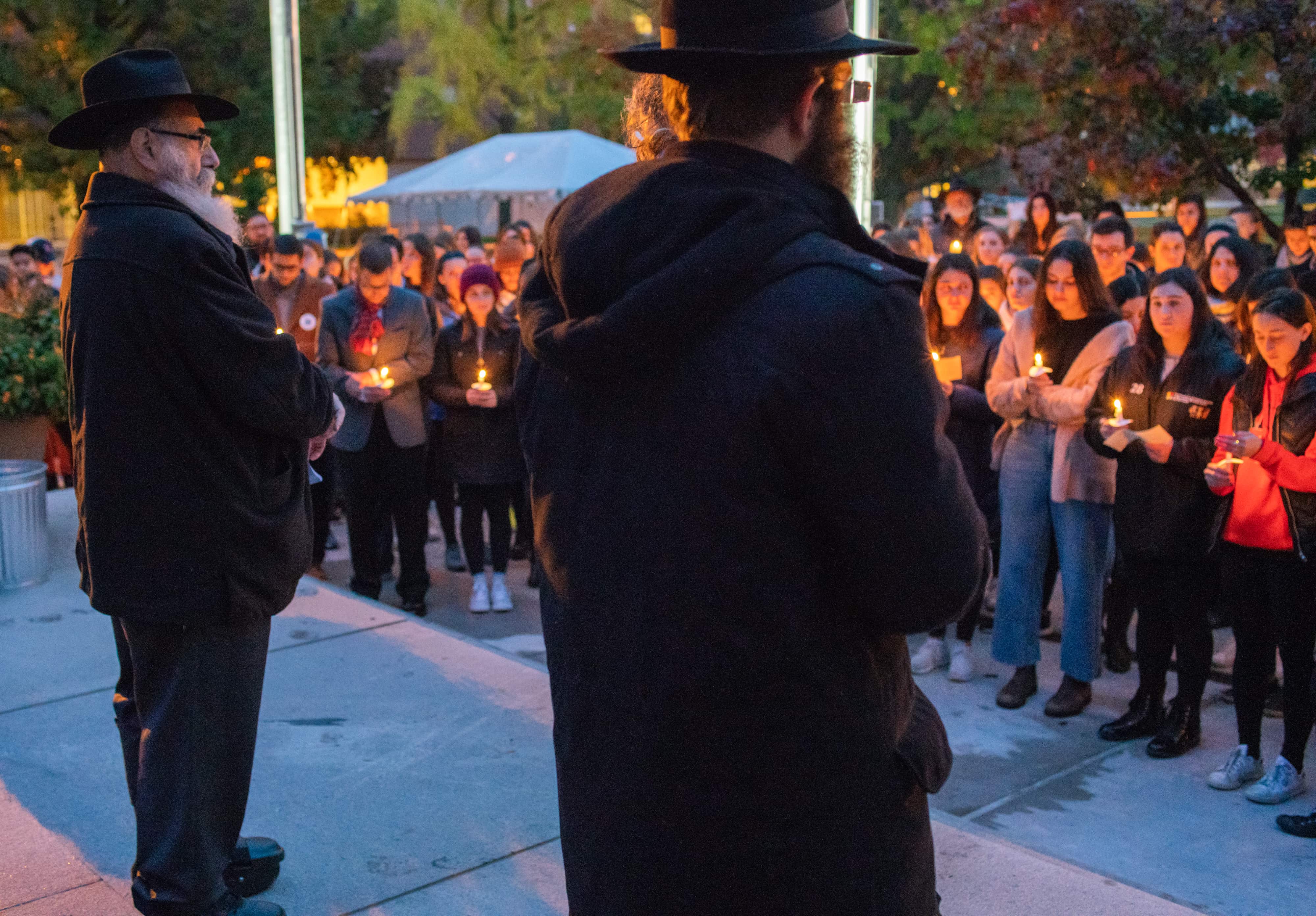 Syracuse candelight vigil for Pittsburgh synagogue mass shooting.