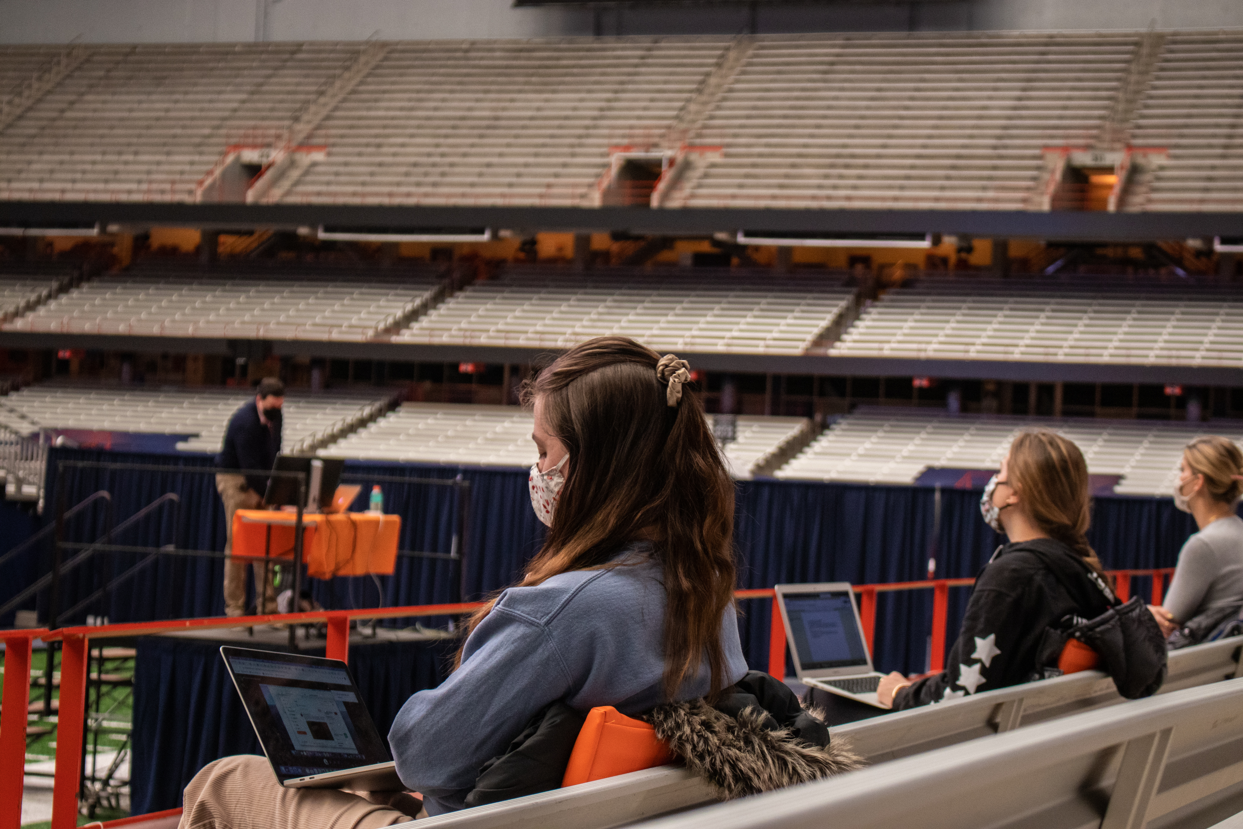 Students attend their IST 195 class socially distanced and masked in fall 2020 in Carrier Dome.