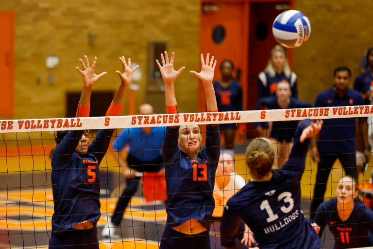 NCAA Volleyball: Yale Bulldogs vs Syracuse Orange