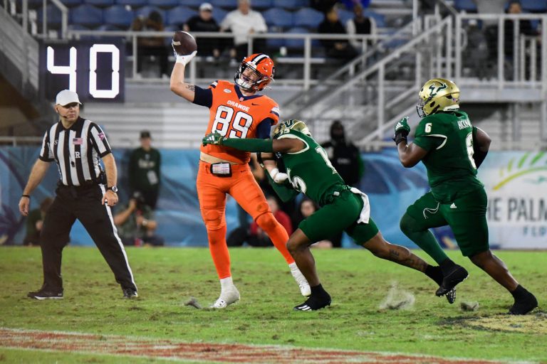 Tight end Dan Villari (#89) struggles to find any open receivers during the Boca Raton Bowl game on Dec. 21, 2023 in Boca Raton, Florida.