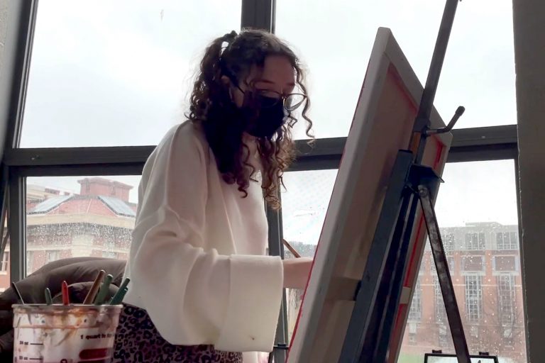 Syracuse University student artist Bailee Roberts has used this past year to push her creative boundaries.
