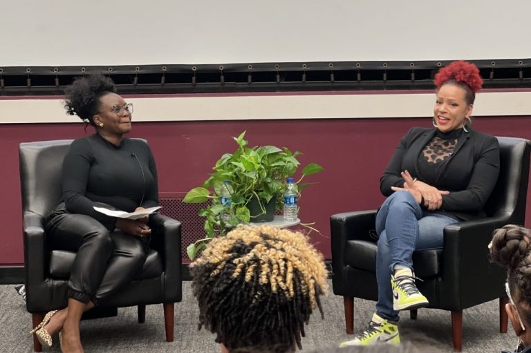 Nikole Hannah-Jones sits across from Jessica Elliot in front of an audience.